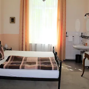Brinn 3*, Berlín Německo