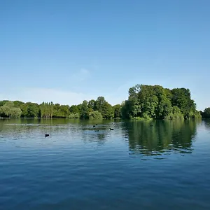 Biederstein Am Englischen Garten 3* München