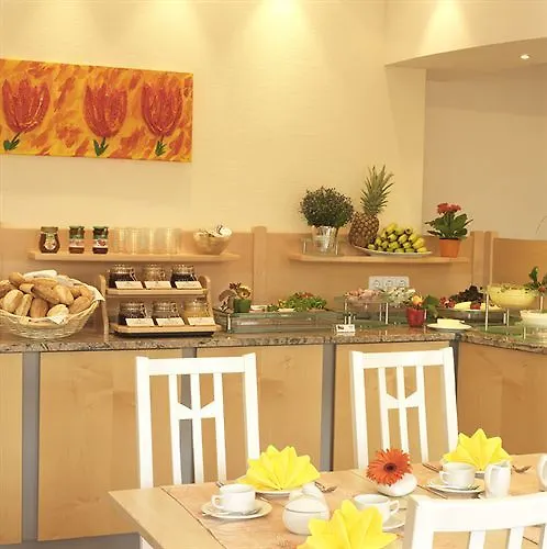 Hotel Amba Munich 3*,